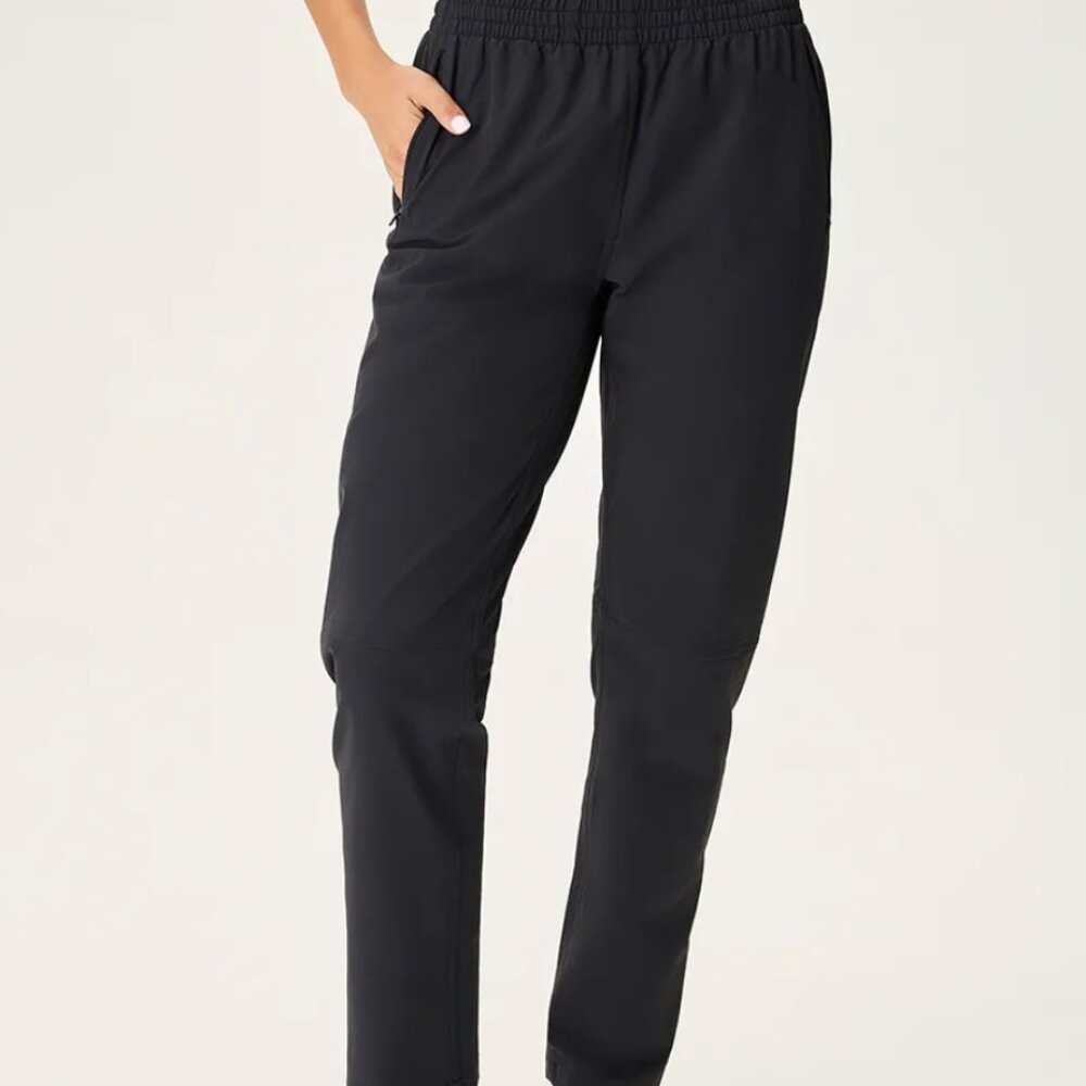 Outdoor Voices black rec trek pants, size xs. Perfect condition
